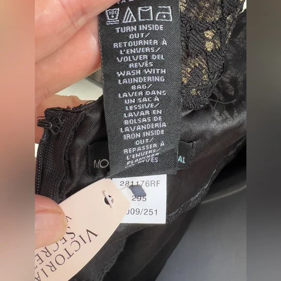 Victoria's Secret Moda International Black Gold Lace Mini Dress Size 8 New - Picture 8 of 10